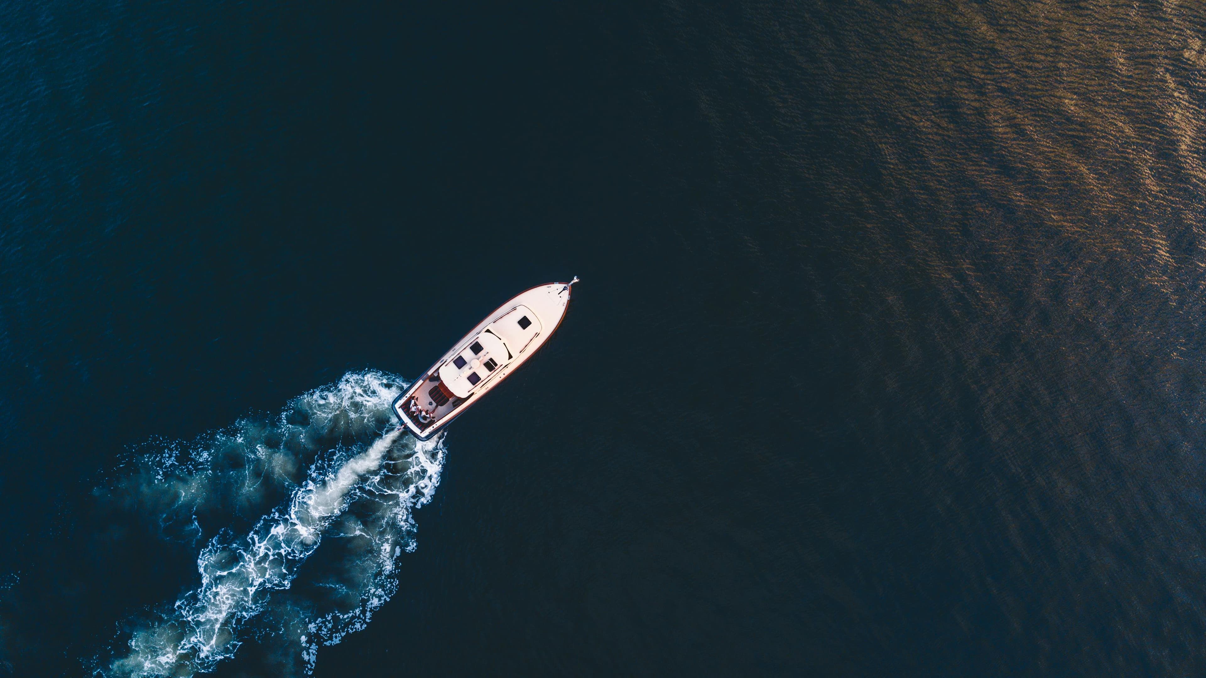 yacht-top-1.jpg